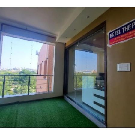 Hotel The Pill, Bhavnagar Bagian luar foto