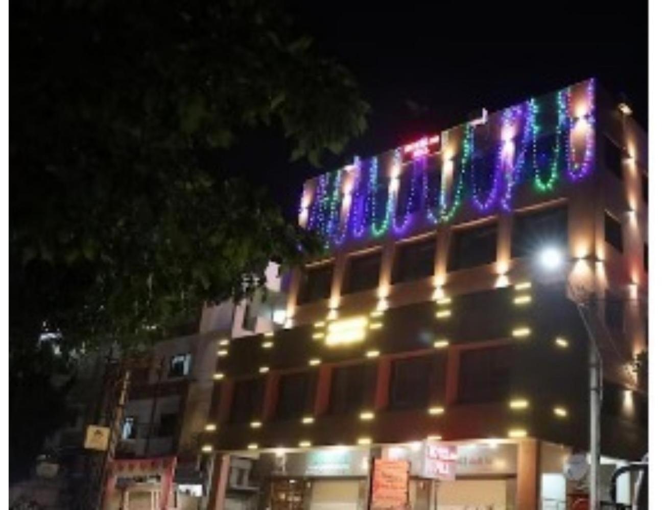 Hotel The Pill, Bhavnagar Bagian luar foto
